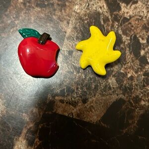 Red Apple and Yellow Star Pin